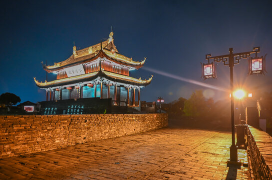 苏州盘门城楼夜景