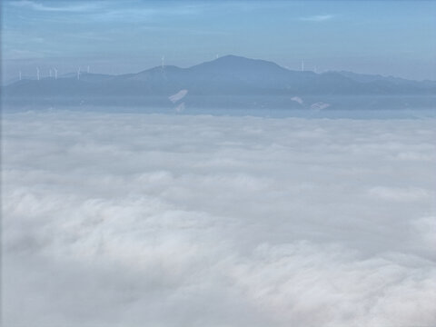 云上山峰大容山