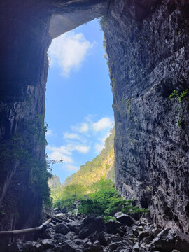 天坑溶洞