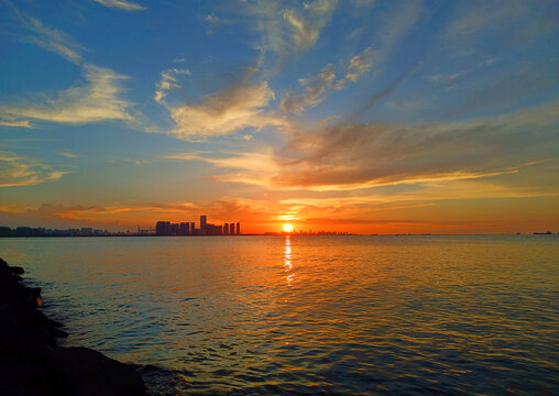 海上夕阳风光