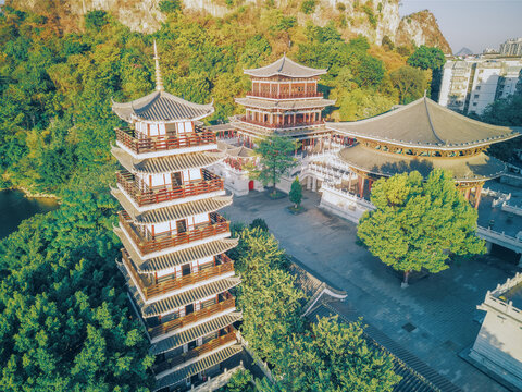 航拍阳光下的广西柳州文庙