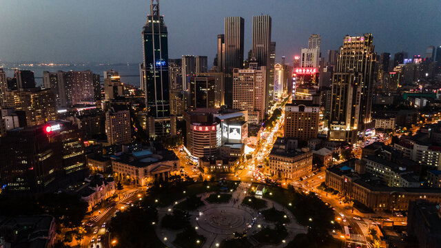 航拍大连中山广场夜景