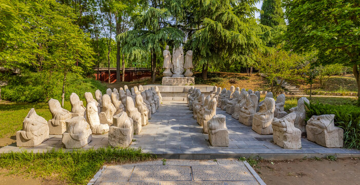 隆兴寺北朝石造像