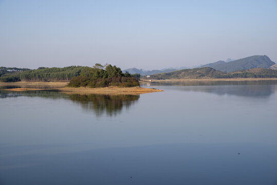 湖景宁静自然风光