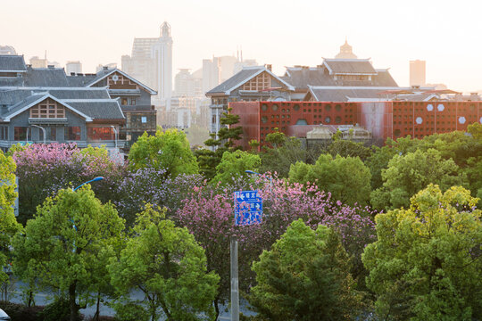 城市夕阳