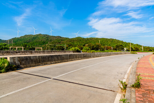 公路风车山