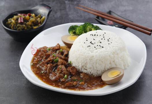 台湾卤肉饭