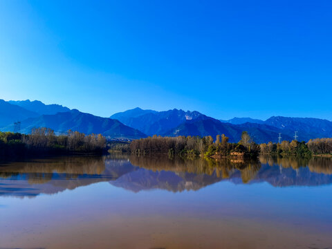 秦岭山下徐家沟水库