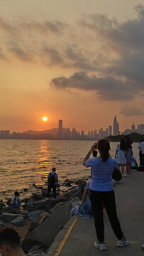 在深圳湾公园看日落
