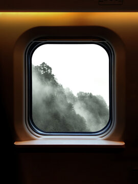 高铁窗口的风景