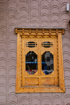 西藏拉萨罗布林卡藏式门窗
