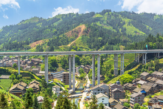 高速公路与乡村