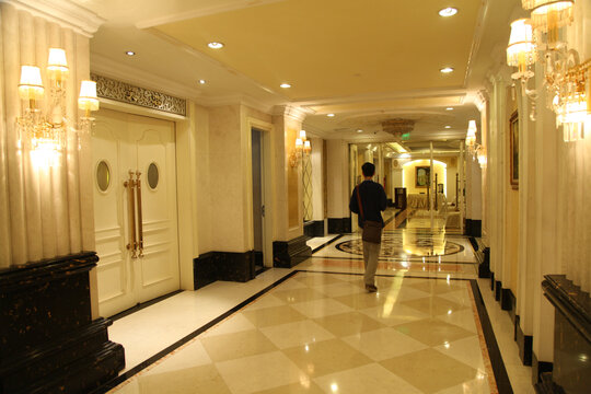 酒店大厅通道过道走廊室内装饰