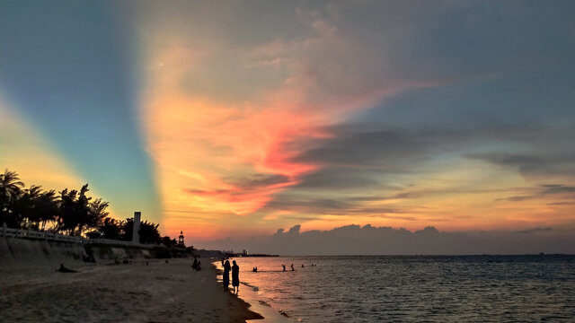 海边夕阳