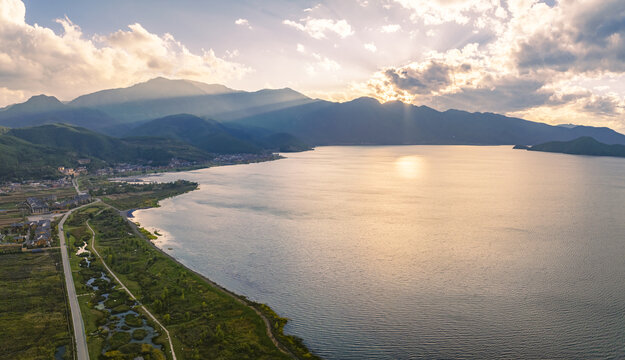 云南丽江泸沽湖景色