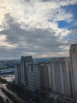 海南海口落日天空城市风景