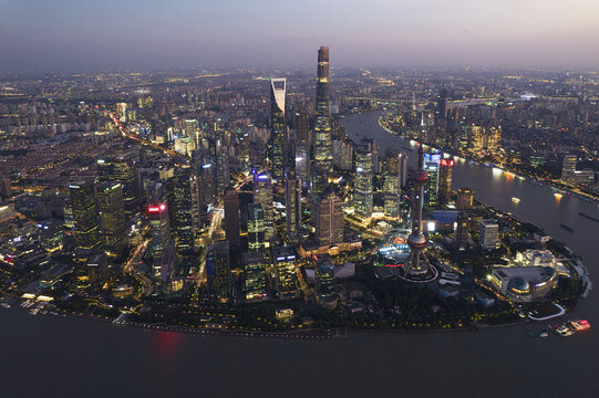 上海黄浦江陆家嘴金融城航拍夜景