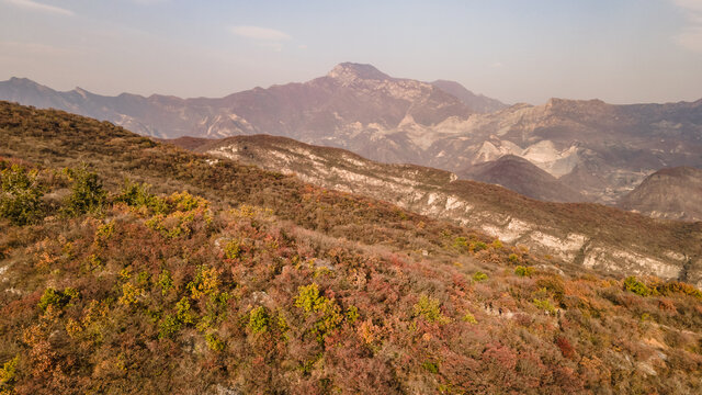 航拍北京房山坡峰岭秋日红叶