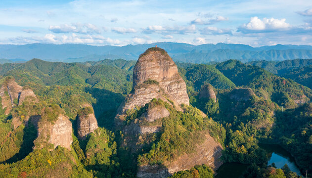 湖南通道独岩丹霞森林山川山脉