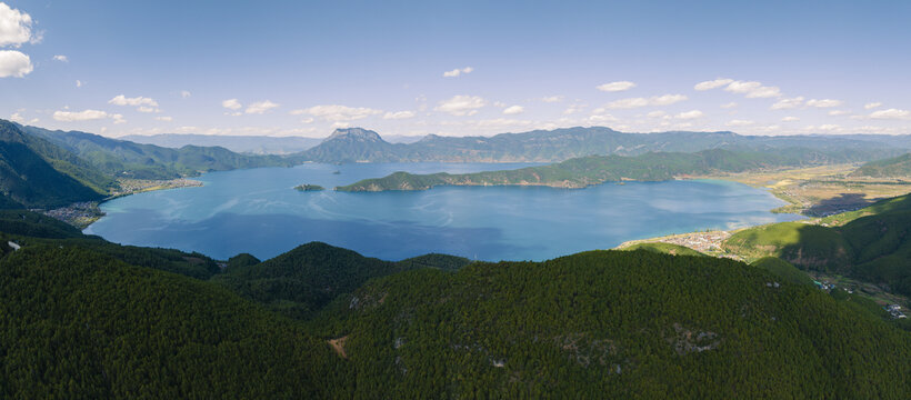 云南丽江泸沽湖全景