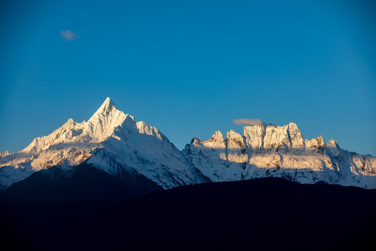 梅里雪山