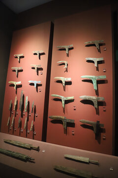 博物馆青铜兵器