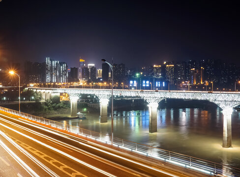 夜晚嘉陵江大桥