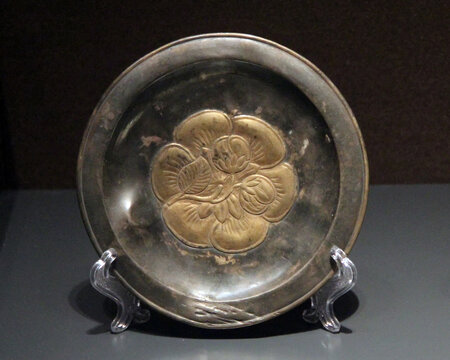唐代海棠形银盘