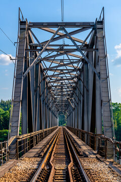 铁路钢架桥