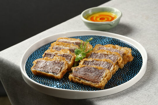 脆皮牛肮腩