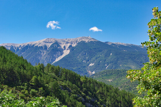 高山与山峰