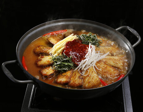 韩式刀鱼锅