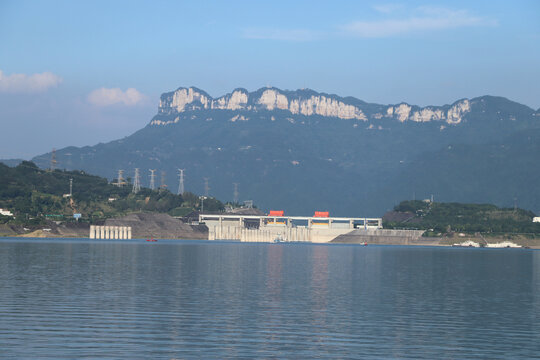 高峡平湖