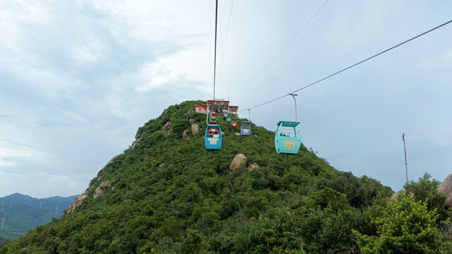 古兜温泉小镇财神山缆车