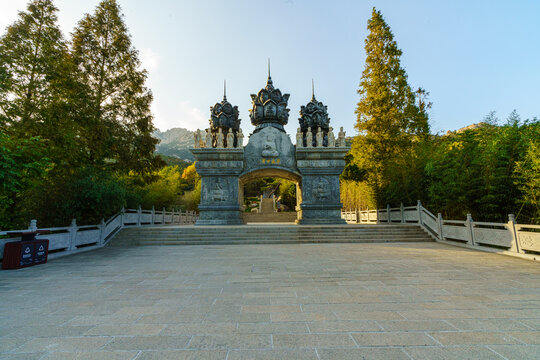 青岛崂山华严寺