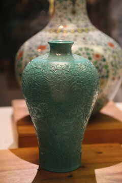 松石绿釉梅瓶