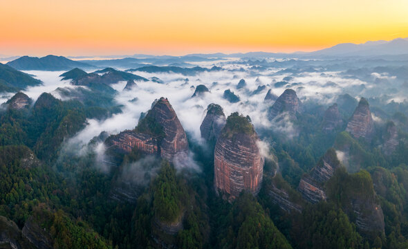 航拍湖南通道万佛山日出云雾全景