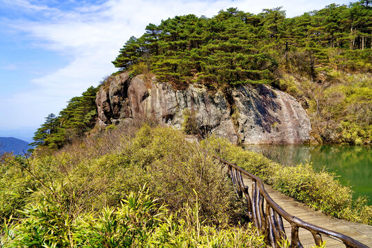 三清山清华池