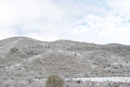 红原大草原俄么塘花海景区雪景