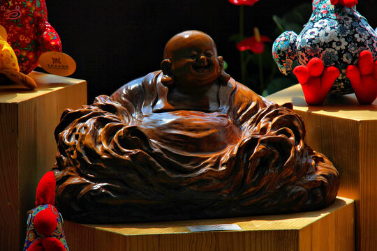 木雕弥勒佛坐像