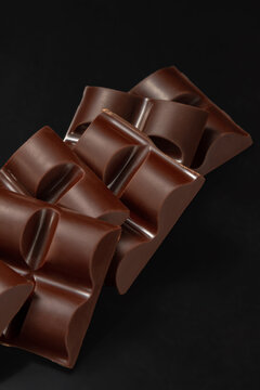 黑巧克力排块斜拍