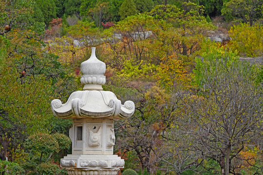 深秋石佛寺