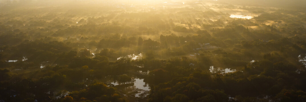 杭州西溪湿地公园晨曦晨雾航拍