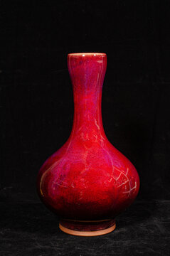 禹州神垕钧瓷钧红釉鹅颈瓶