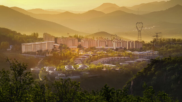 山乡春来早装饰画