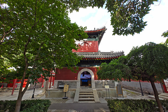 北京万寿寺鼓楼