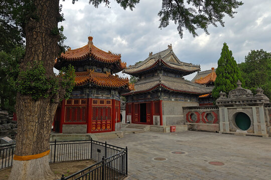 北京万寿寺御碑亭无量寿佛殿