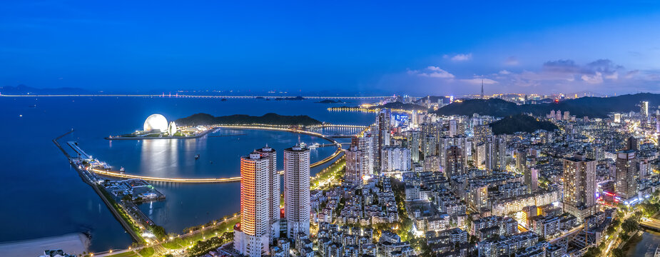 航拍珠海海岸线城市夜景