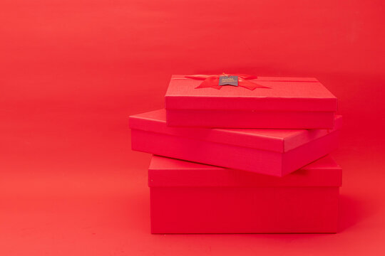 红色礼物盒子