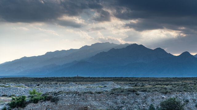 贺兰山